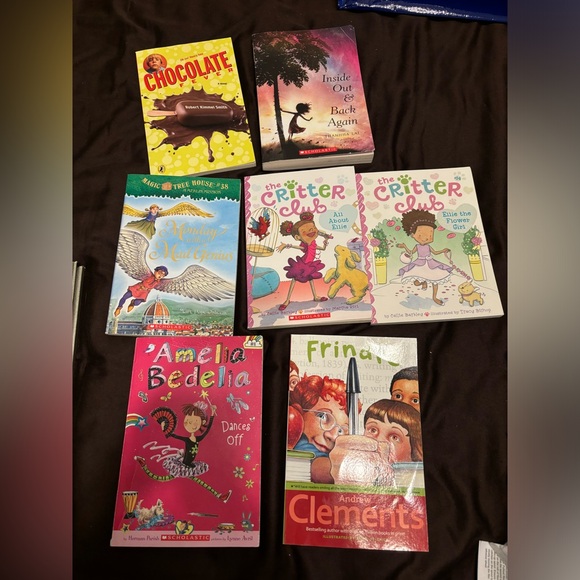 Scholastic summer resding books - Picture 1 of 1